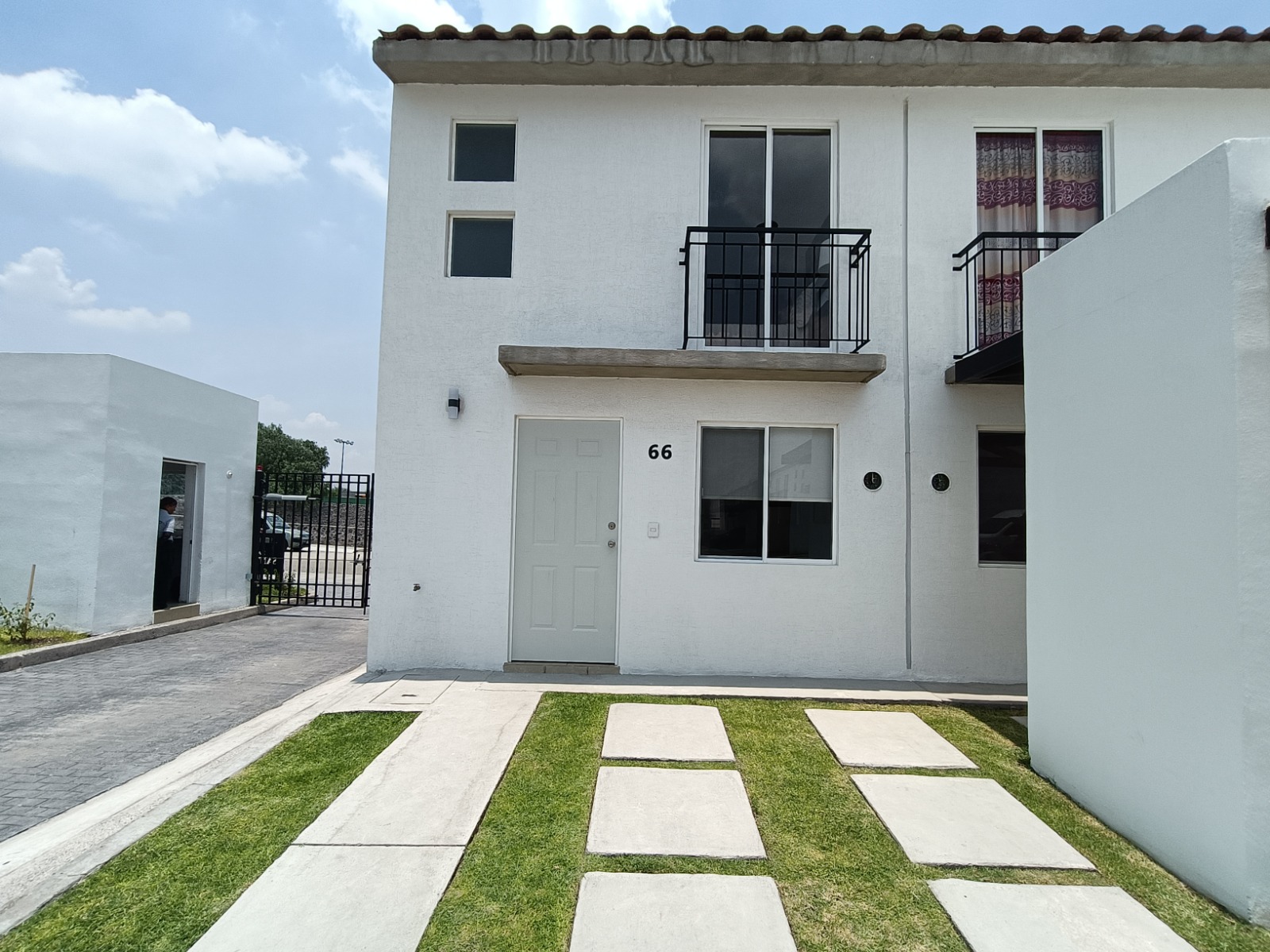 2, CASA EN VENTA EN QUERETARO, QRO (CIUDAD DEL SOL)