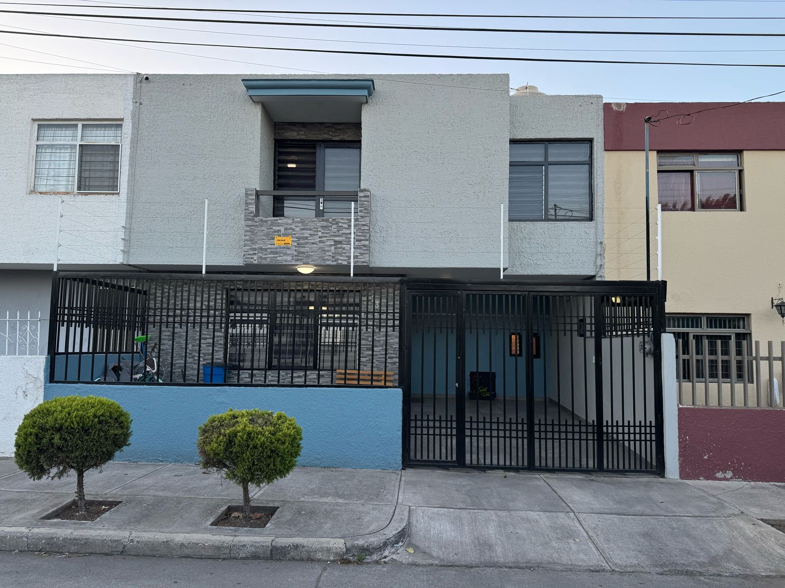 3, CASA EN VENTA EN FRACCIONAMIENTO COLÓN  (Cerca de jardines de la cruz)