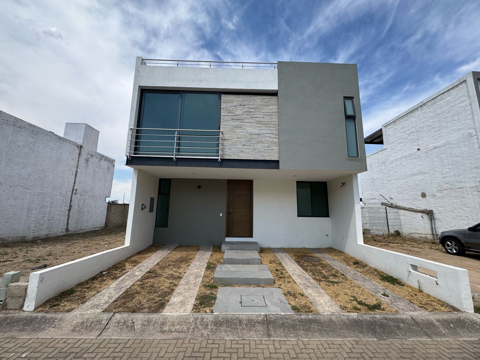 10, CASA EN VENTA EN RESIDENCIAL ALMENDROS