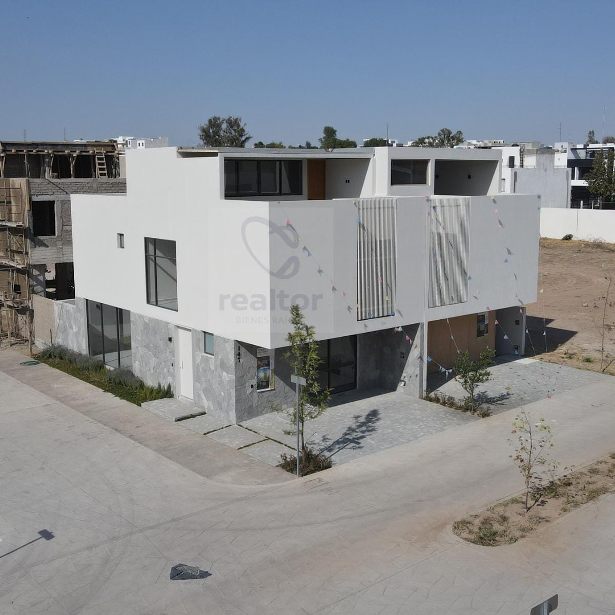 0015, CASA EN VENTA EN ZAPOPAN, JAL(PARQUES VALLARTA-COTO NOGAL)