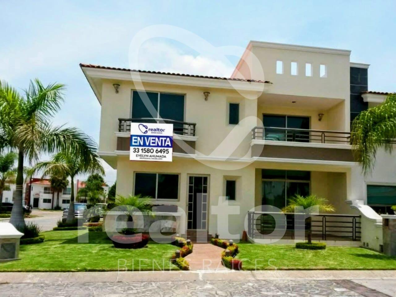 0046, CASA EN VENTA EN ZAPOPAN, JALISCO (JARDIN REAL)