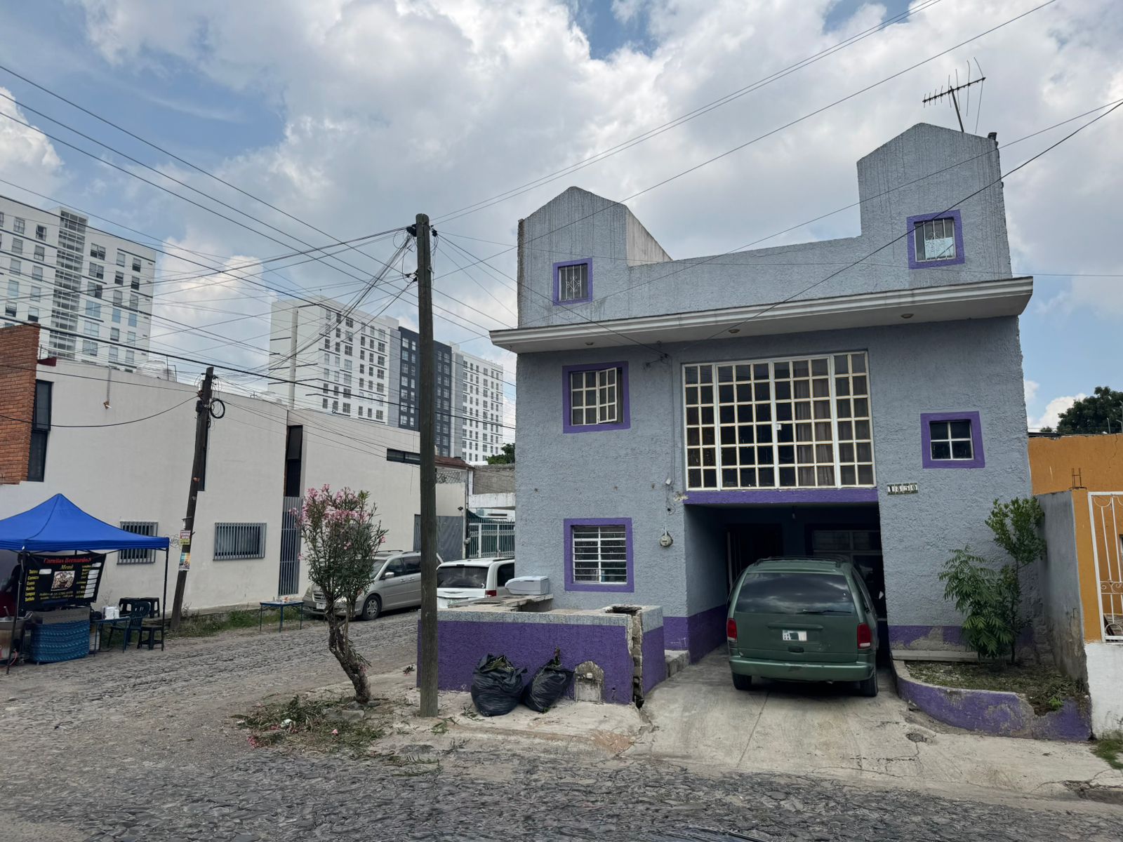0098, CASA EN VENTA EN ZAPOPAN, JALISCO (MARIANO OTERO)